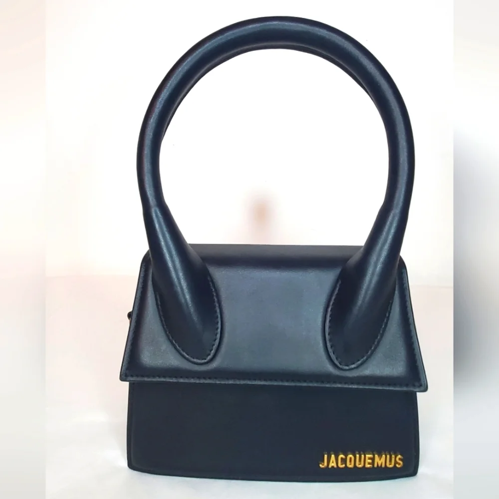 Jacquemus "Le Chiquito Moyen Leather Top Handle Black Handbag - Picture 3 of 13